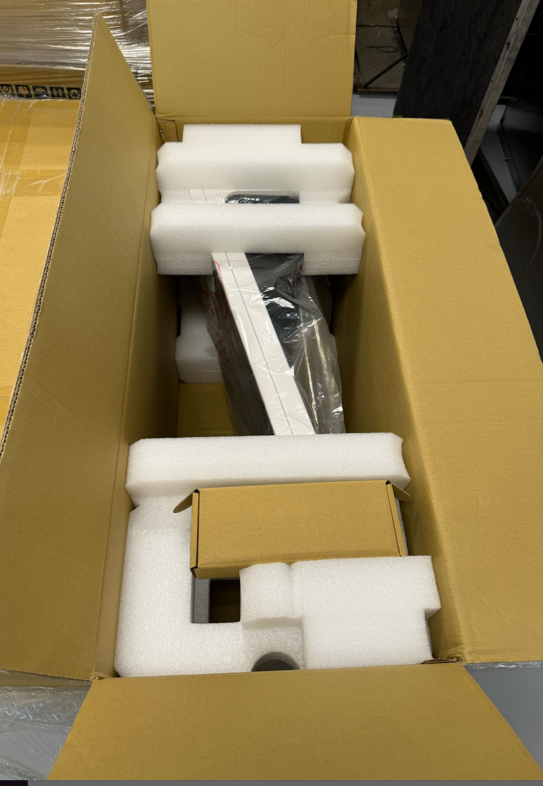 27” Kiosk (2).png