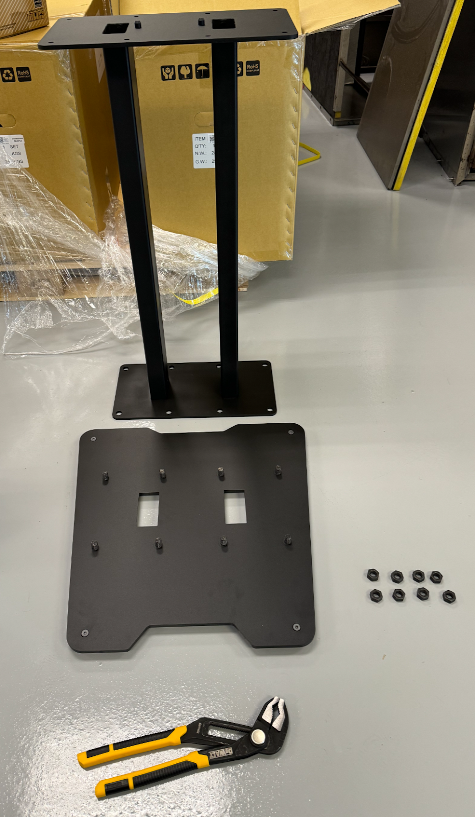 Kiosk Base and Stand Option 1 (step 3).png