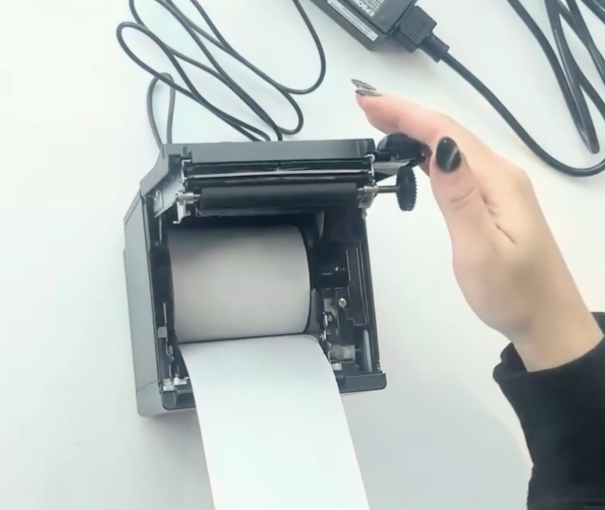Epson TM-M30iii - insert paper.png